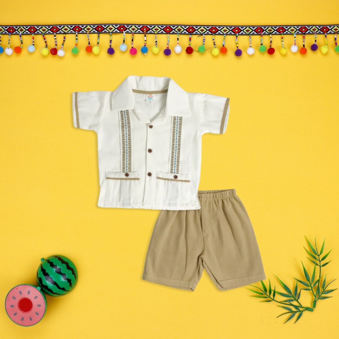 Set manga corta tipo guayabera con short des niños