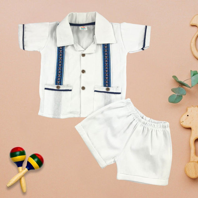 Set manga corta tipo guayaber con shorst a para  bebes niños (Copy)
