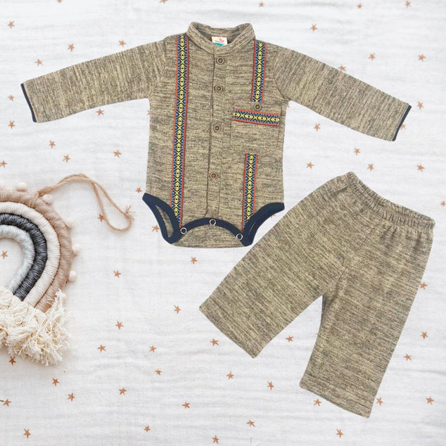 Set manga Larga  tipo guayaber con pantalon a para bebés niños
