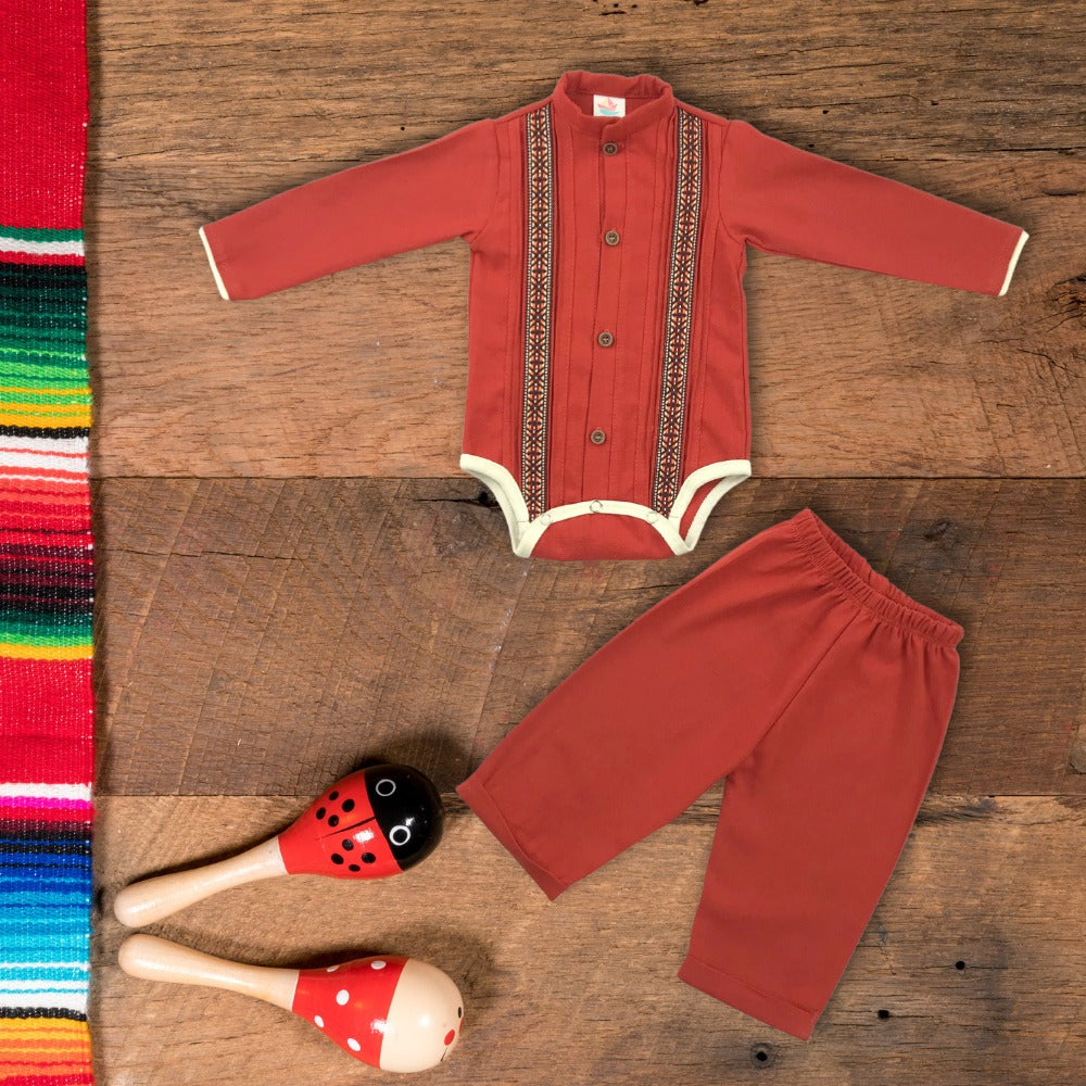 Body manga larga tipo guayabera con pantalón para bebés niños