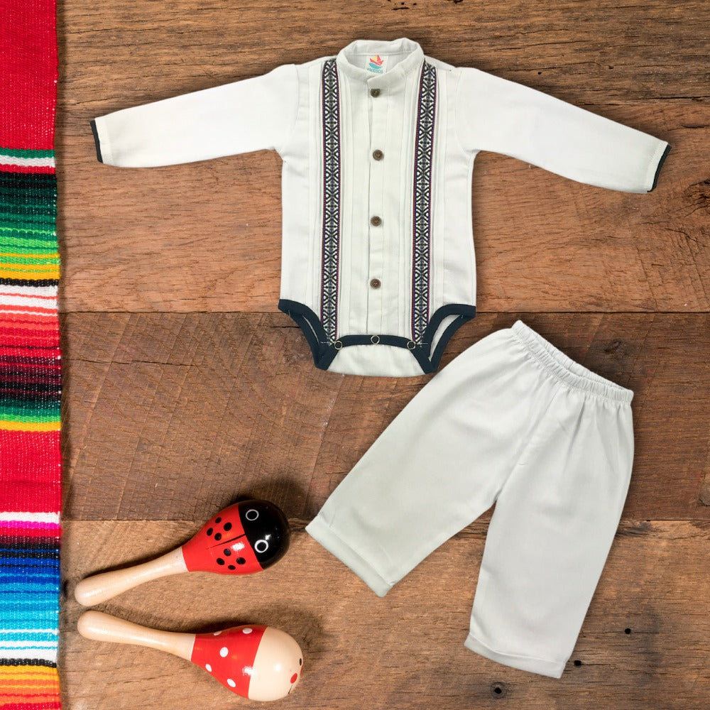 Body manga larga tipo guayabera con pantalón para bebés niños