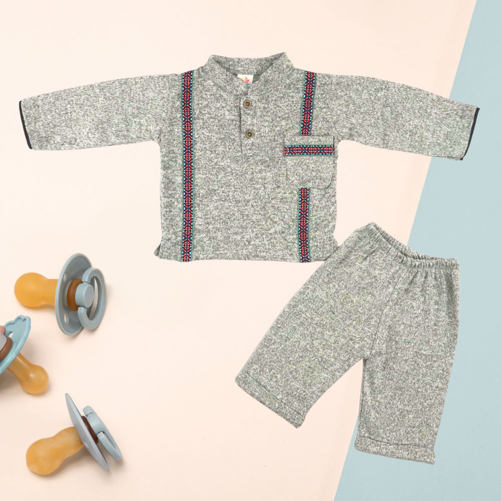 Set manga Larga  tipo guayaber con pantalon a para bebés niños (Copy)